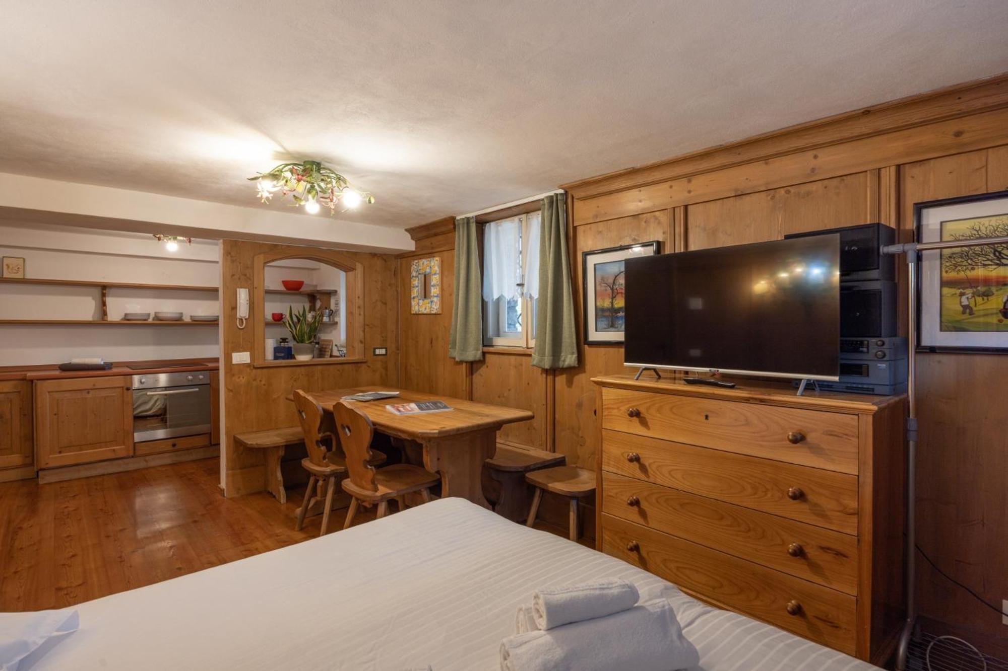 Faloria Studio Apartment Cortina d'Ampezzo Bagian luar foto